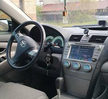 Черный Тойота Камри, объемом двигателя 2.4 л и пробегом 173 тыс. км за 7999 $, фото 6 на Automoto.ua