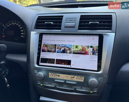 Черный Тойота Камри, объемом двигателя 3.5 л и пробегом 272 тыс. км за 10999 $, фото 6 на Automoto.ua