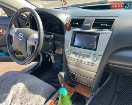 Чорний Тойота Камрі, об'ємом двигуна 2.36 л та пробігом 228 тис. км за 8200 $, фото 16 на Automoto.ua