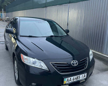 Черный Тойота Камри, объемом двигателя 2.3 л и пробегом 275 тыс. км за 8000 $, фото 1 на Automoto.ua