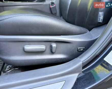 Чорний Тойота Камрі, об'ємом двигуна 3.46 л та пробігом 225 тис. км за 10300 $, фото 28 на Automoto.ua