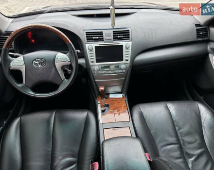 Черный Тойота Камри, объемом двигателя 3.5 л и пробегом 240 тыс. км за 7200 $, фото 12 на Automoto.ua