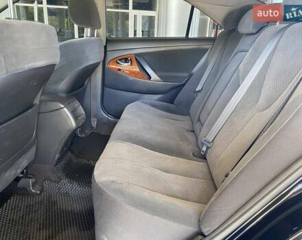 Черный Тойота Камри, объемом двигателя 2.36 л и пробегом 249 тыс. км за 7800 $, фото 16 на Automoto.ua