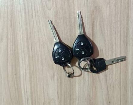 Черный Тойота Камри, объемом двигателя 2.4 л и пробегом 310 тыс. км за 7700 $, фото 19 на Automoto.ua