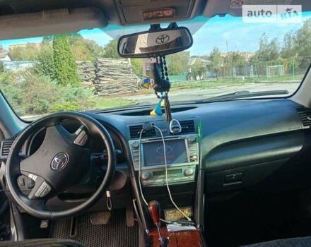 Чорний Тойота Камрі, об'ємом двигуна 2.36 л та пробігом 270 тис. км за 8800 $, фото 7 на Automoto.ua