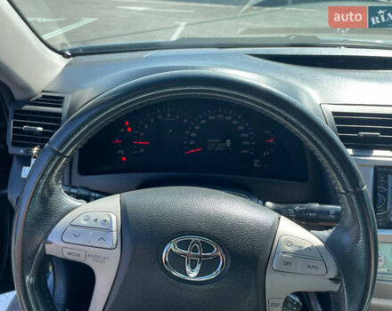 Чорний Тойота Камрі, об'ємом двигуна 2.36 л та пробігом 228 тис. км за 8200 $, фото 14 на Automoto.ua