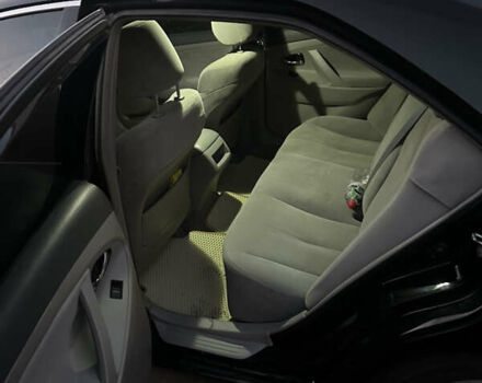 Чорний Тойота Камрі, об'ємом двигуна 2.36 л та пробігом 249 тис. км за 7000 $, фото 5 на Automoto.ua