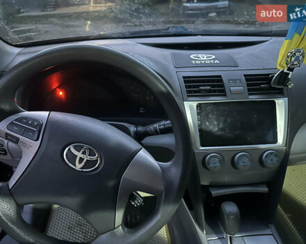 Чорний Тойота Камрі, об'ємом двигуна 2.36 л та пробігом 249 тис. км за 7000 $, фото 7 на Automoto.ua