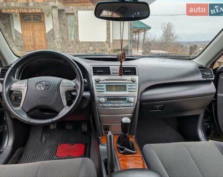 Черный Тойота Камри, объемом двигателя 2.4 л и пробегом 238 тыс. км за 7699 $, фото 35 на Automoto.ua