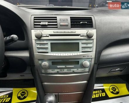 Тойота Камри 2008 в Черновцах на Automoto.ua Черный Тойота Камри, объемом двигателя 2.36 л и пробегом 290 тыс. км за 8000 $, фото 12 на Automoto.ua