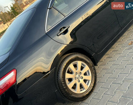 Черный Тойота Камри, объемом двигателя 2.4 л и пробегом 134 тыс. км за 11900 $, фото 22 на Automoto.ua