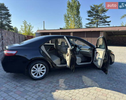 Черный Тойота Камри, объемом двигателя 3.46 л и пробегом 213 тыс. км за 9500 $, фото 6 на Automoto.ua