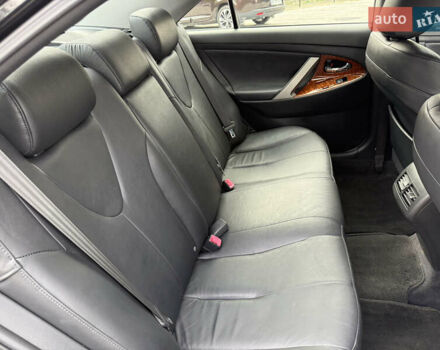 Черный Тойота Камри, объемом двигателя 3.5 л и пробегом 246 тыс. км за 11000 $, фото 46 на Automoto.ua