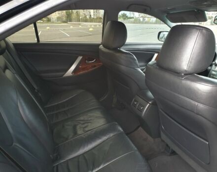 Чорний Тойота Камрі, об'ємом двигуна 2.4 л та пробігом 261 тис. км за 8300 $, фото 5 на Automoto.ua