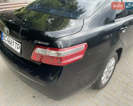 Чорний Тойота Камрі, об'ємом двигуна 2.4 л та пробігом 230 тис. км за 8499 $, фото 14 на Automoto.ua
