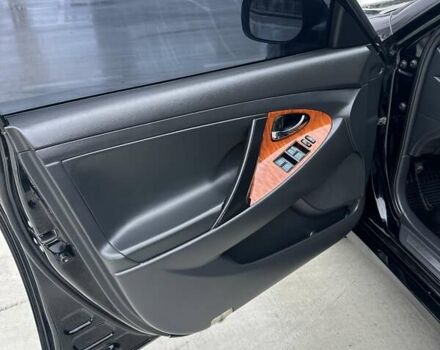 Черный Тойота Камри, объемом двигателя 3.46 л и пробегом 390 тыс. км за 11700 $, фото 16 на Automoto.ua