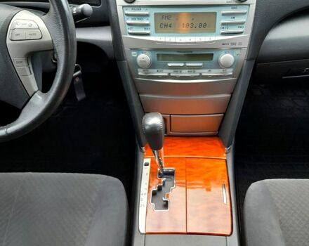 Черный Тойота Камри, объемом двигателя 2.4 л и пробегом 129 тыс. км за 8999 $, фото 5 на Automoto.ua