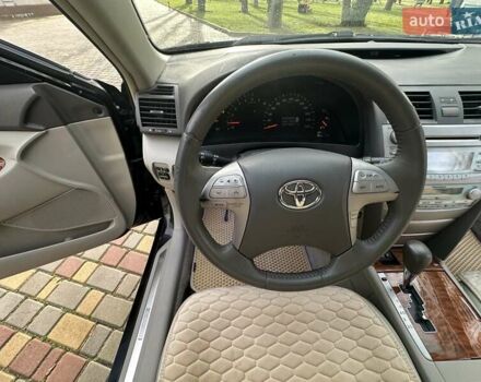 Черный Тойота Камри, объемом двигателя 2.36 л и пробегом 180 тыс. км за 8900 $, фото 23 на Automoto.ua