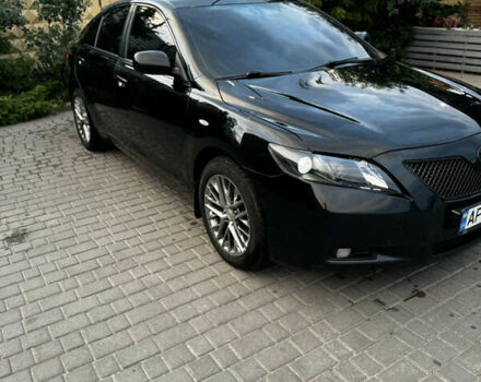 Чорний Тойота Камрі, об'ємом двигуна 3.46 л та пробігом 375 тис. км за 7500 $, фото 1 на Automoto.ua