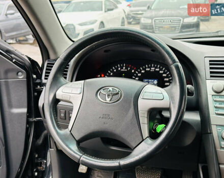 Чорний Тойота Камрі, об'ємом двигуна 2.36 л та пробігом 151 тис. км за 8800 $, фото 19 на Automoto.ua