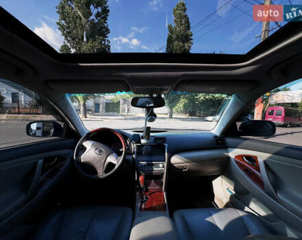 Чорний Тойота Камрі, об'ємом двигуна 3.46 л та пробігом 205 тис. км за 10000 $, фото 7 на Automoto.ua