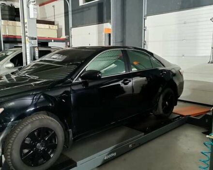 Черный Тойота Камри, объемом двигателя 3.46 л и пробегом 320 тыс. км за 8300 $, фото 5 на Automoto.ua