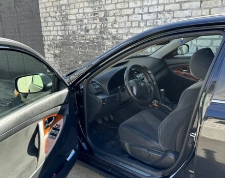 Черный Тойота Камри, объемом двигателя 2.4 л и пробегом 176 тыс. км за 9000 $, фото 5 на Automoto.ua