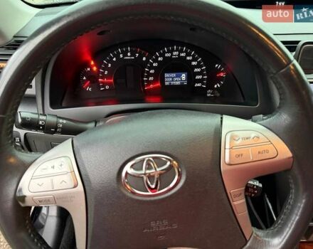 Черный Тойота Камри, объемом двигателя 2.36 л и пробегом 316 тыс. км за 8800 $, фото 23 на Automoto.ua