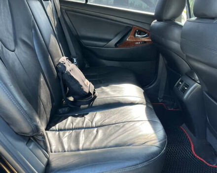 Черный Тойота Камри, объемом двигателя 3.5 л и пробегом 377 тыс. км за 10200 $, фото 57 на Automoto.ua