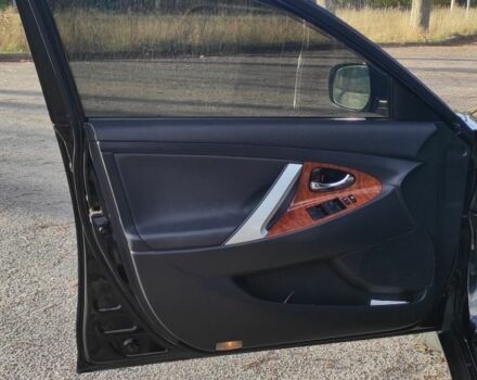 Тойота Камри 2008 в Кицмане на Automoto.ua Черный Тойота Камри, объемом двигателя 3.5 л и пробегом 226 тыс. км за 8850 $, фото 7 на Automoto.ua