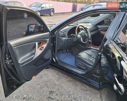 Чорний Тойота Камрі, об'ємом двигуна 3.46 л та пробігом 294 тис. км за 8800 $, фото 9 на Automoto.ua
