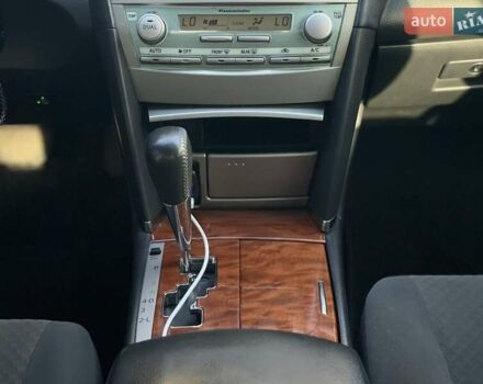 Черный Тойота Камри, объемом двигателя 2.4 л и пробегом 244 тыс. км за 8700 $, фото 19 на Automoto.ua