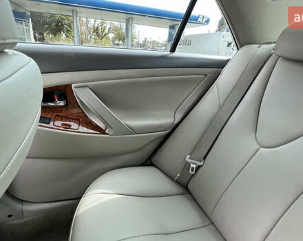 Тойота Камри 2008 в Черкассах на Automoto.ua Черный Тойота Камри, объемом двигателя 2.36 л и пробегом 283 тыс. км за 8199 $, фото 37 на Automoto.ua