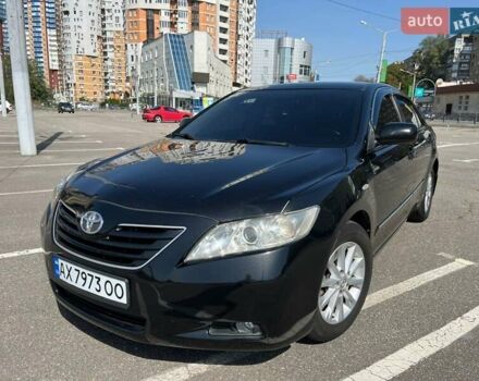 Черный Тойота Камри, объемом двигателя 2.36 л и пробегом 260 тыс. км за 8800 $, фото 2 на Automoto.ua