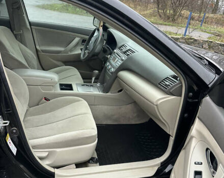 Черный Тойота Камри, объемом двигателя 2.4 л и пробегом 232 тыс. км за 6850 $, фото 13 на Automoto.ua