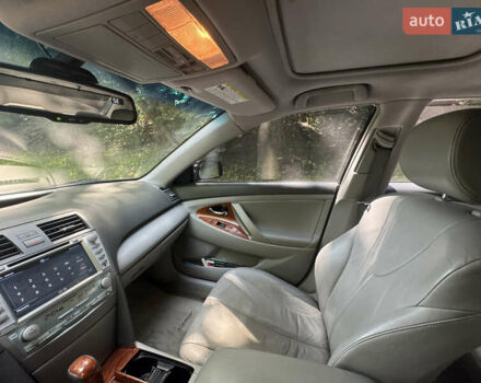 Черный Тойота Камри, объемом двигателя 3.5 л и пробегом 240 тыс. км за 12000 $, фото 5 на Automoto.ua