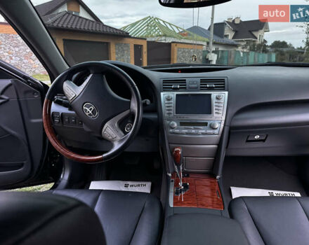 Чорний Тойота Камрі, об'ємом двигуна 3.5 л та пробігом 70 тис. км за 16500 $, фото 18 на Automoto.ua