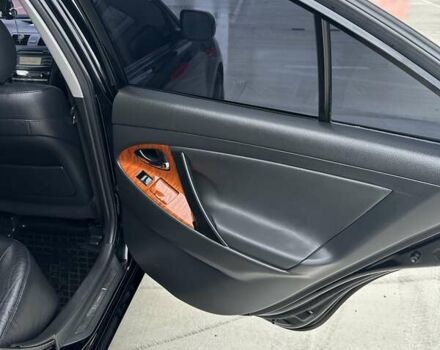 Черный Тойота Камри, объемом двигателя 3.46 л и пробегом 390 тыс. км за 11700 $, фото 13 на Automoto.ua