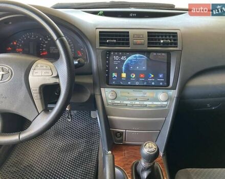 Черный Тойота Камри, объемом двигателя 2.36 л и пробегом 249 тыс. км за 7800 $, фото 22 на Automoto.ua