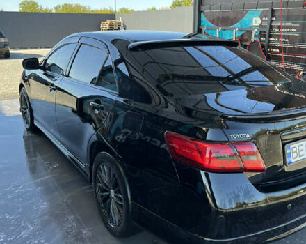 Черный Тойота Камри, объемом двигателя 3.5 л и пробегом 377 тыс. км за 10200 $, фото 6 на Automoto.ua