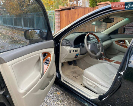 Черный Тойота Камри, объемом двигателя 3.46 л и пробегом 280 тыс. км за 8999 $, фото 9 на Automoto.ua