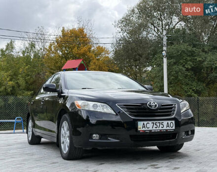 Черный Тойота Камри, объемом двигателя 3.5 л и пробегом 246 тыс. км за 11000 $, фото 1 на Automoto.ua