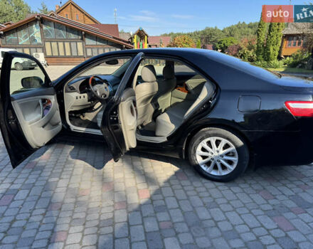 Черный Тойота Камри, объемом двигателя 3.46 л и пробегом 213 тыс. км за 9500 $, фото 5 на Automoto.ua
