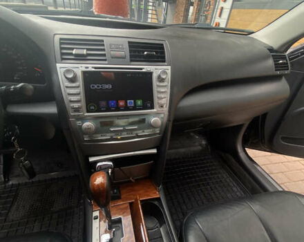 Черный Тойота Камри, объемом двигателя 3.5 л и пробегом 294 тыс. км за 9900 $, фото 12 на Automoto.ua