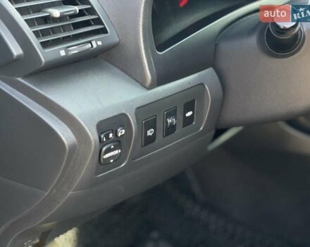 Черный Тойота Камри, объемом двигателя 2.4 л и пробегом 244 тыс. км за 8700 $, фото 16 на Automoto.ua