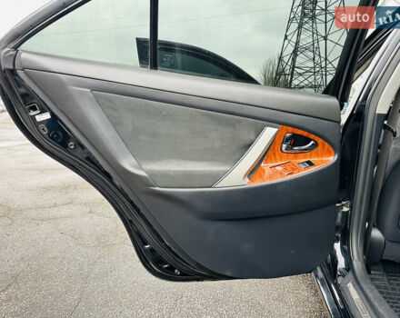 Чорний Тойота Камрі, об'ємом двигуна 2.36 л та пробігом 151 тис. км за 8800 $, фото 15 на Automoto.ua