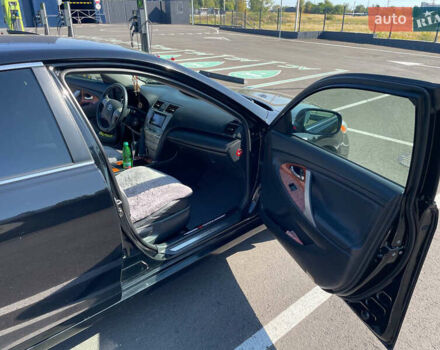 Чорний Тойота Камрі, об'ємом двигуна 2.36 л та пробігом 228 тис. км за 8200 $, фото 12 на Automoto.ua