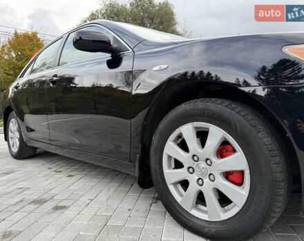 Черный Тойота Камри, объемом двигателя 3.5 л и пробегом 246 тыс. км за 11000 $, фото 23 на Automoto.ua