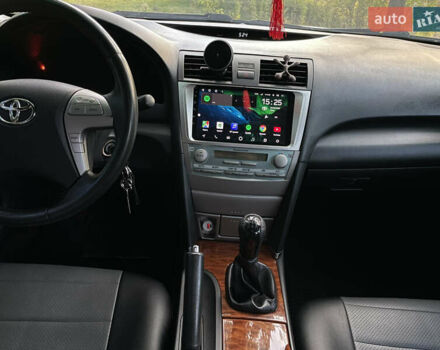 Черный Тойота Камри, объемом двигателя 2.36 л и пробегом 164 тыс. км за 8900 $, фото 18 на Automoto.ua