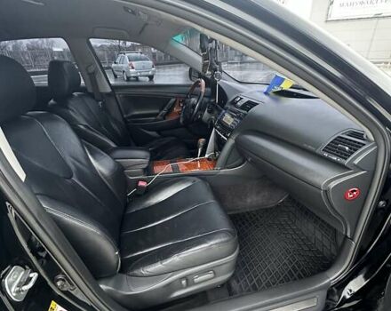 Черный Тойота Камри, объемом двигателя 3.46 л и пробегом 390 тыс. км за 11700 $, фото 20 на Automoto.ua